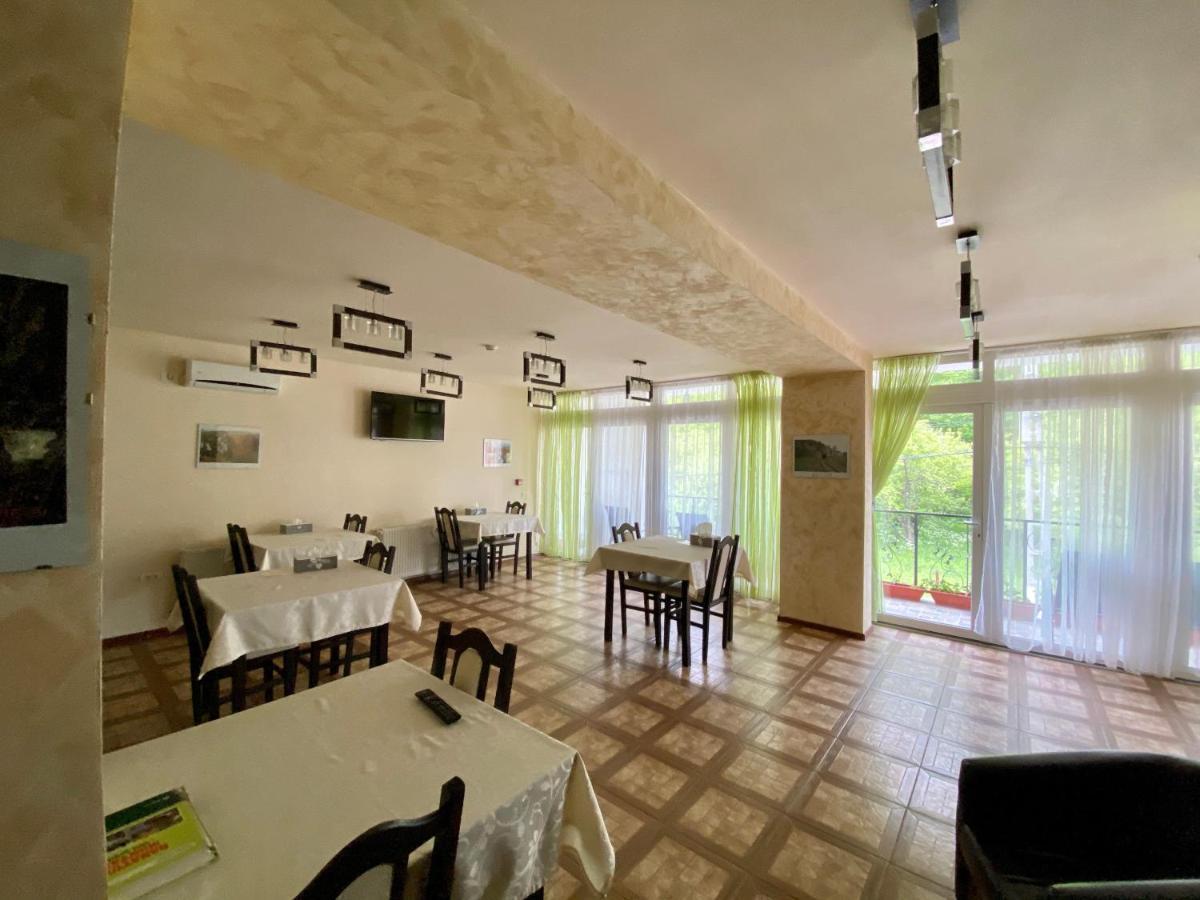 Pensiune Muntii Aninei Anina Exterior foto