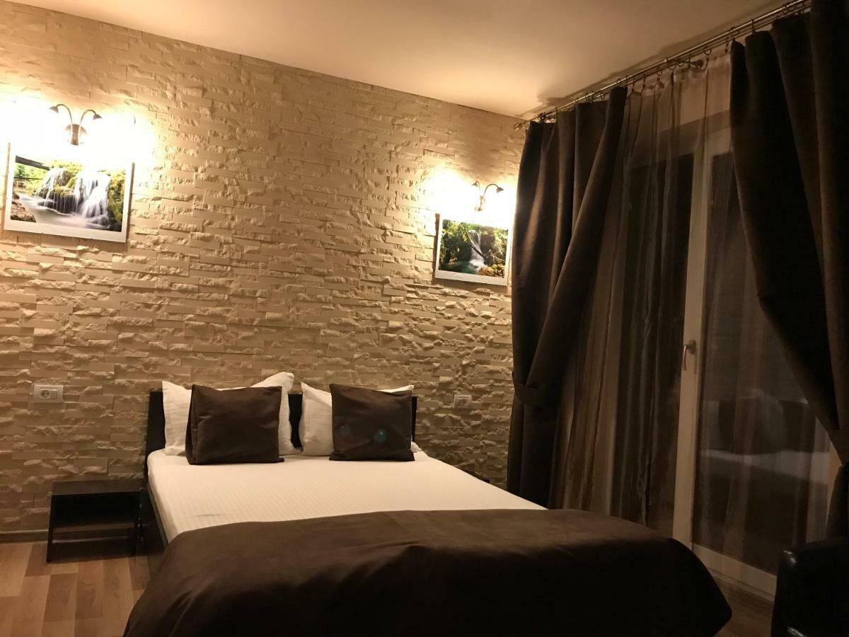 Pensiune Muntii Aninei Anina Exterior foto